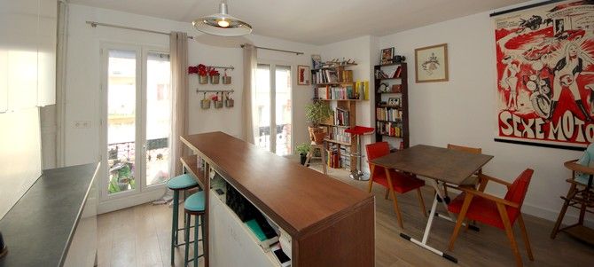 Paris Apartment Rental, Vacation in Paris
Enjoy spending time together in this spacious and bright kitchen. #ParisApartmentRentals
