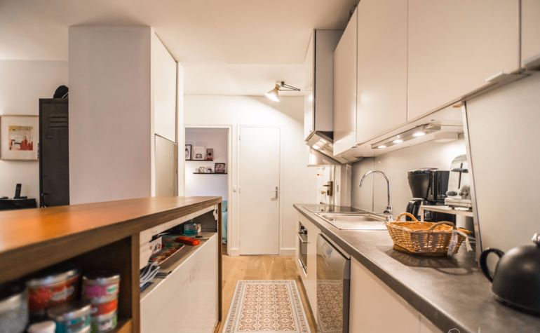 Paris Apartment Rental, Vacation in Paris
Enjoy spending time together in this spacious and bright kitchen. #ParisApartmentRentals