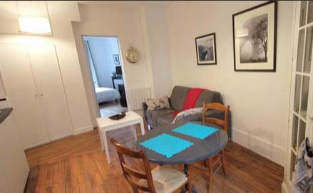 Paris Apartment Rental, Vacation in Paris
Sit down and relax after a long day of exploring Paris in this cozy Living Room / Kitchen. #ParisApartmentRentals