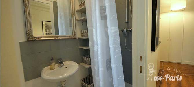 Paris Apartment Rental, Vacation in Paris
This bathroom is equipped with: shower, sink, mirror, and toilet. #ParisApartmentRentals