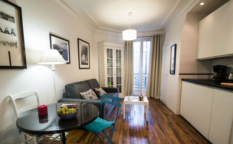 Paris Apartment Rental, Vacation in Paris
Rent and relax with we-Paris in the charming La Parisienne Marais Apartment! #ParisApartmentRental #VacationinParis