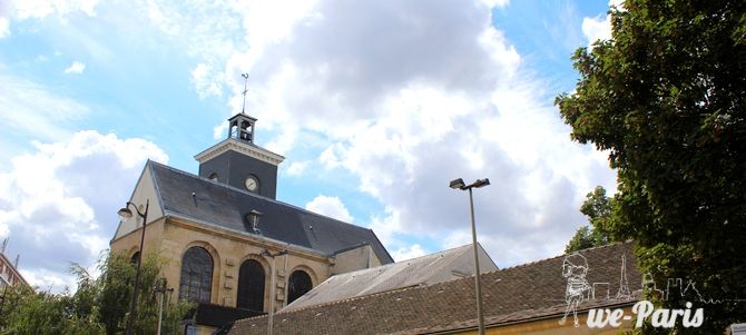 Paris Apartment Rental, Vacation in Paris
Sit down and relax after a long day of exploring Paris in this cozy Living Room / Kitchen. 