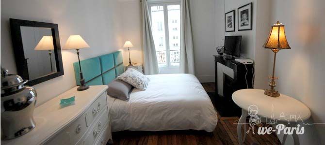 Paris Apartment Rental, Vacation in Paris
Dream away your nights in Paris in this charming bedroom, with a view on the quiet rue Saint Maur. #ParisApartmentRentals