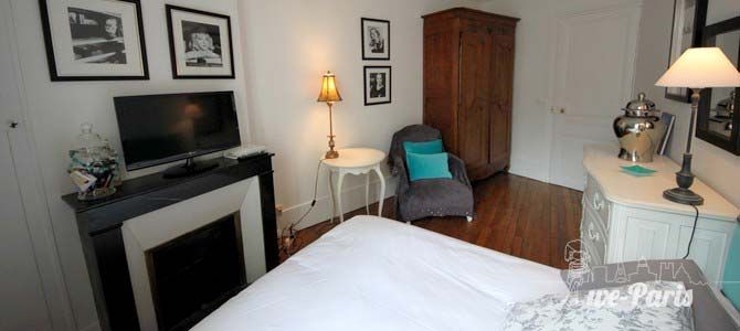 Paris Apartment Rental, Vacation in Paris
Dream away your nights in Paris in this charming bedroom, with a view on the quiet rue Saint Maur. #ParisApartmentRentals