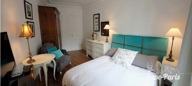 Paris Apartment Rental, Vacation in Paris
Dream away your nights in Paris in this charming bedroom, with a view on the quiet rue Saint Maur. #ParisApartmentRentals