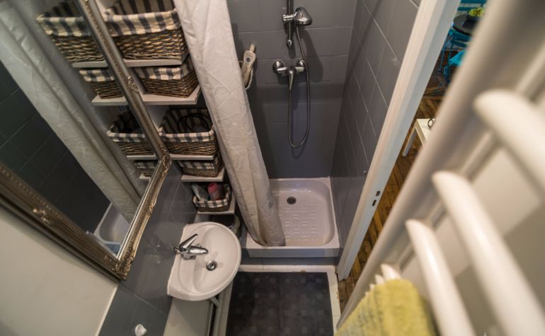 Paris vacation rental 
Great apartment in the 11th district. Cosy bathroom