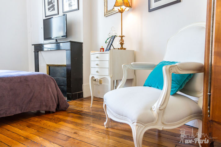 Paris vacation rental 
Great apartment in the 11th district. Come relax in this spacious and colored bedroom!