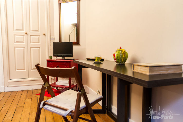 Paris Apartment Rental, Vacation in Paris
Rest and relax after a long day of discovering Paris in this quaint little studio apartment. #ParisApartmentRental