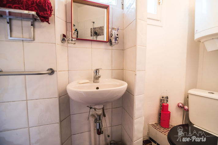 Paris Apartment Rental, Vacation in Paris
Rest and relax after a long day of discovering Paris in this quaint little studio apartment. #ParisApartmentRental