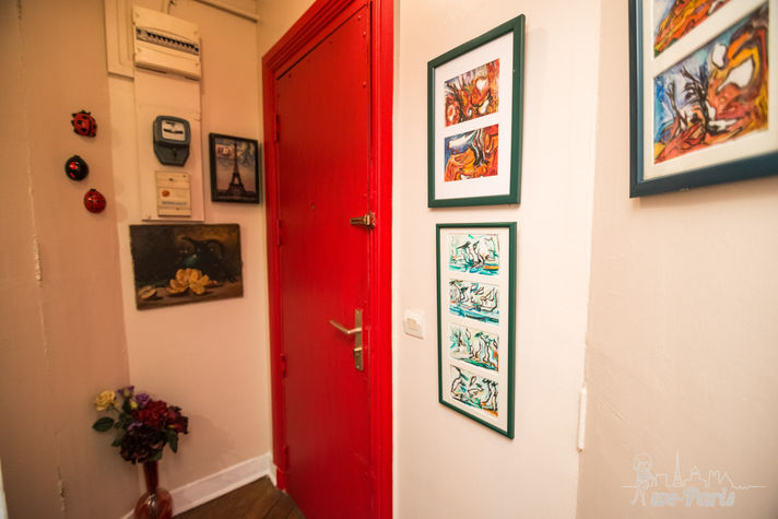 Paris Apartment Rental, Vacation in Paris
Rest and relax after a long day of discovering Paris in this quaint little studio apartment. #ParisApartmentRental