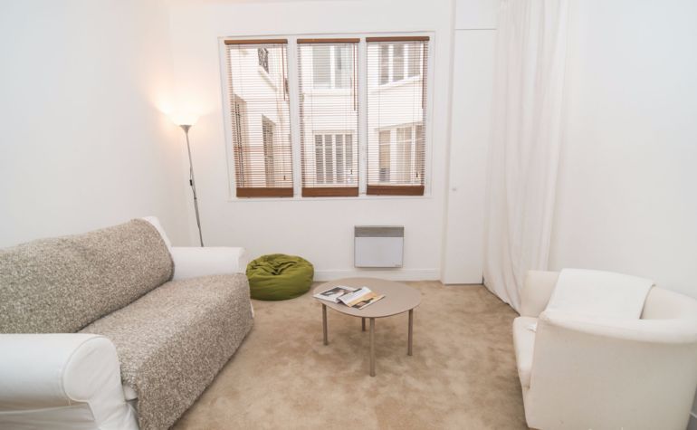 Paris Apartment Rentals, Vacation in Paris
Rent and relax with we-Paris in the wild Safari Apartment! #ParisApartmentRentals #VacationinParis