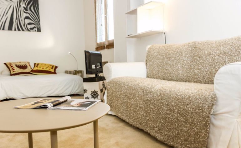 Paris Apartment Rentals, Vacation in Paris
Rent and relax with we-Paris in the wild Safari Apartment! #ParisApartmentRentals #VacationinParis