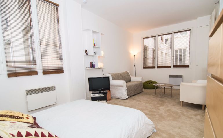 Paris Apartment Rentals, Vacation in Paris
Rent and relax with we-Paris in the wild Safari Apartment! #ParisApartmentRentals #VacationinParis