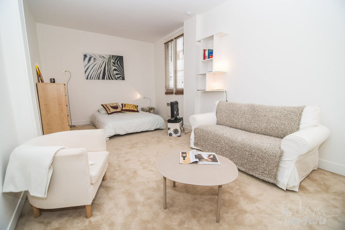 Paris Apartment Rentals, Vacation in Paris
Rent and relax with we-Paris in the wild Safari Apartment! #ParisApartmentRentals #VacationinParis