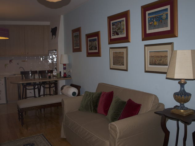 Living room with sofa bed for two people. longue a