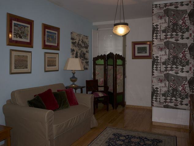 Living room with sofa bed for two people. longue a