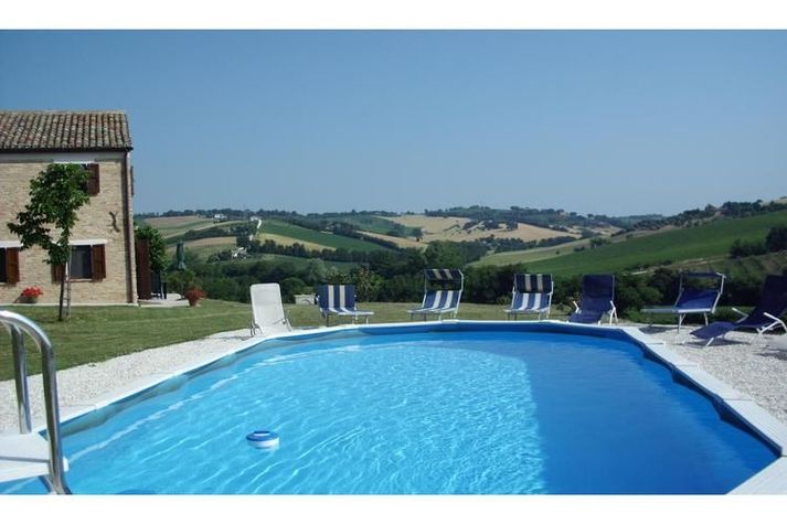 PoolOfHouse