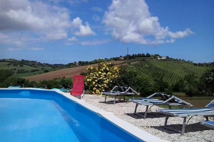 PoolOfHouse