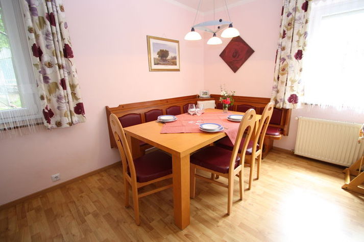DiningRoom