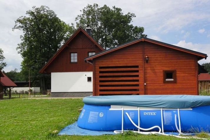 PoolOfHouse