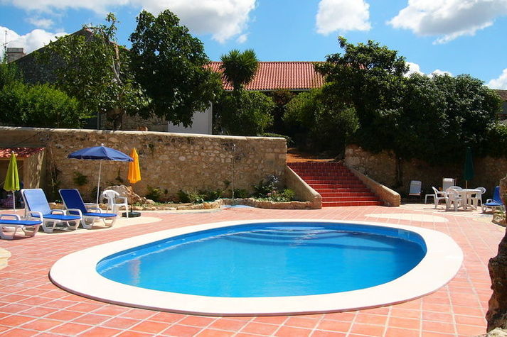 PoolOfHouse