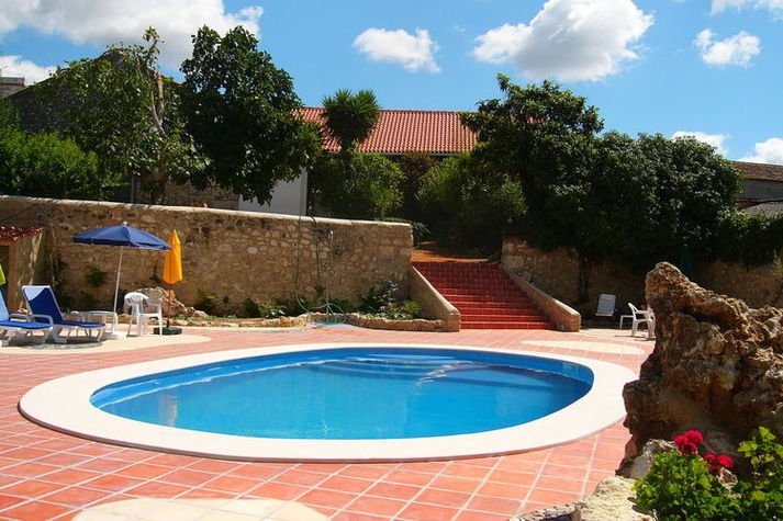 PoolOfHouse