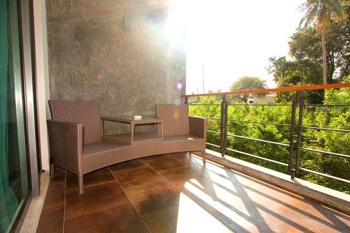 Private terrace of each bedroom