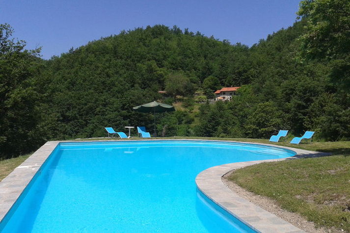 PoolOfHouse
