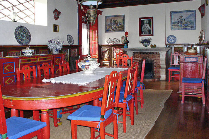 DiningRoom