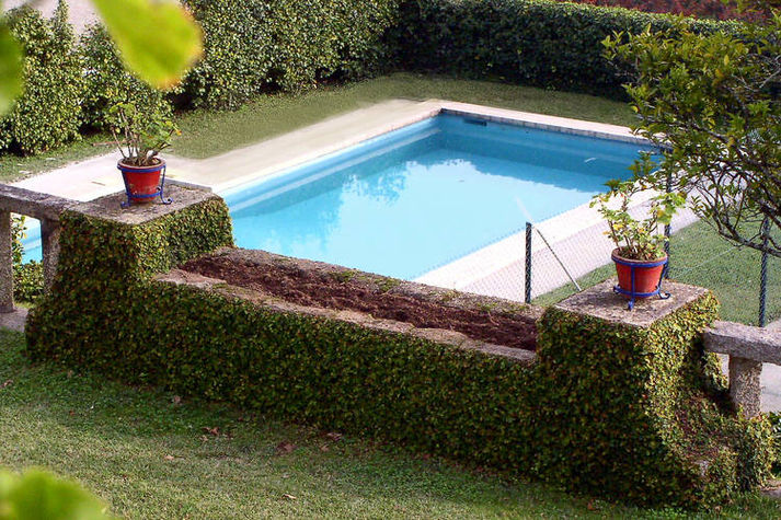 PoolOfHouse
