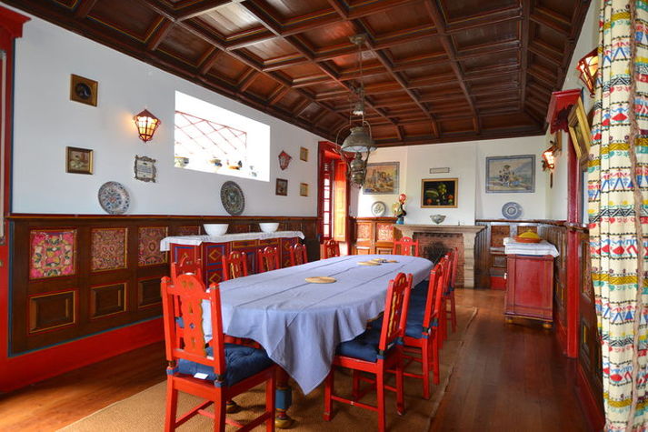DiningRoom