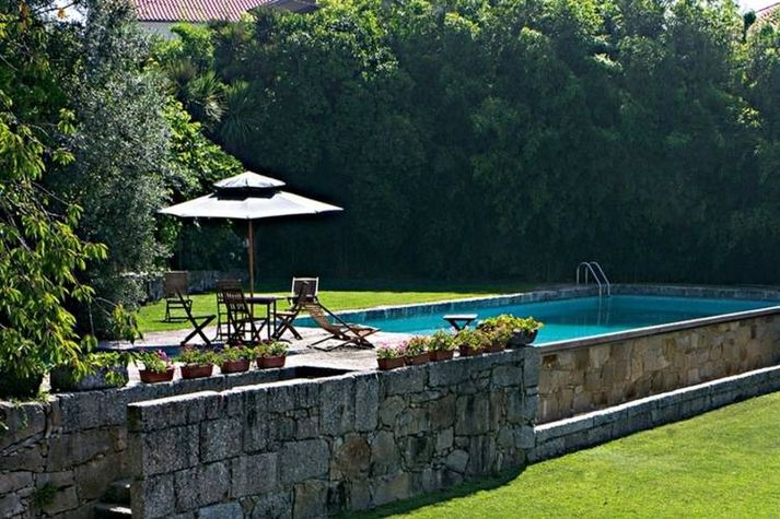 PoolOfHouse