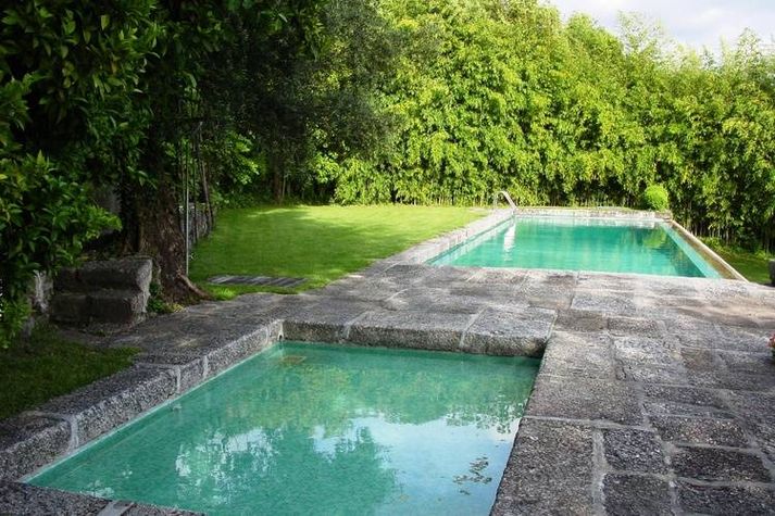 PoolOfHouse