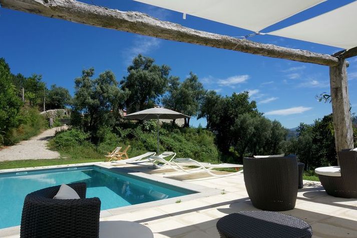 PoolOfHouse