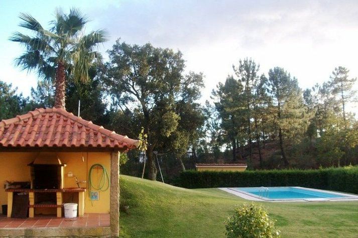 PoolOfHouse
