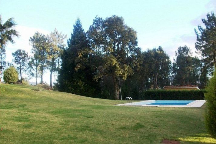 PoolOfHouse