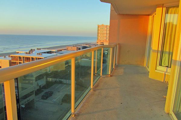 Malibu Pointe building from Ocean Blvd