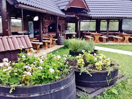 Outside dinning