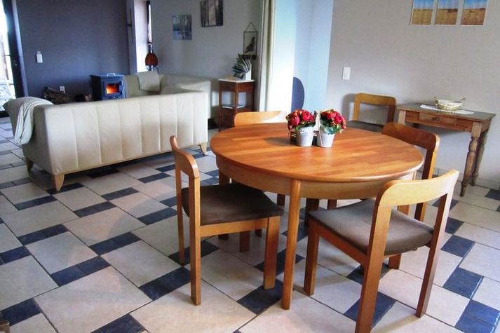 DiningRoom