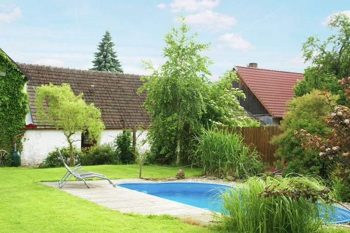 PoolOfHouse