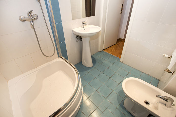 Bathroom_Apartments_Accommodation_Belgrade