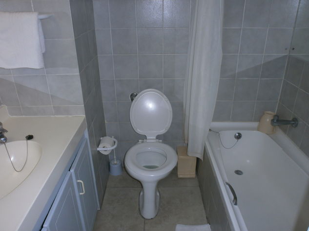 En-suite bathroom