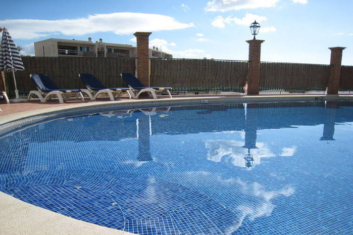 PoolOfHouse