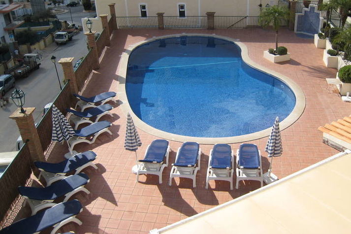 PoolOfHouse