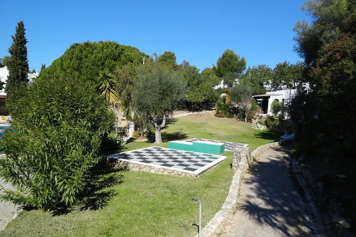 PoolOfHouse