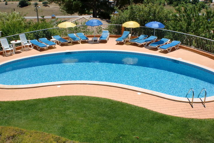 PoolOfHouse