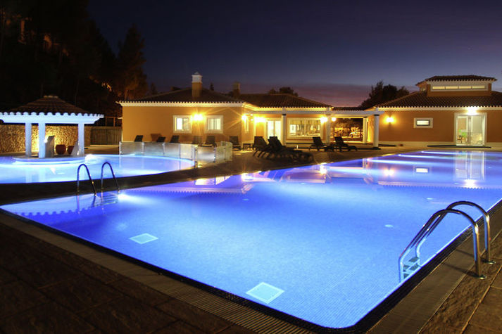 PoolOfHouse
