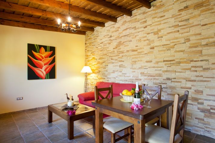 Salon and dining room