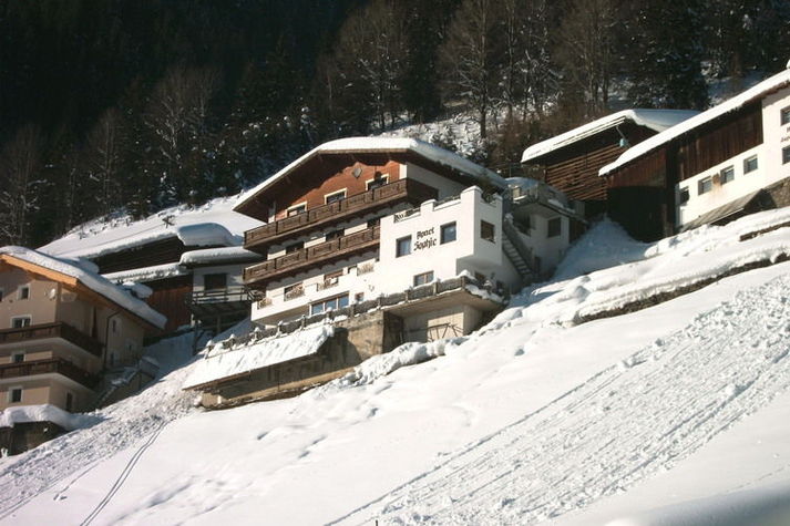 ExteriorWinter