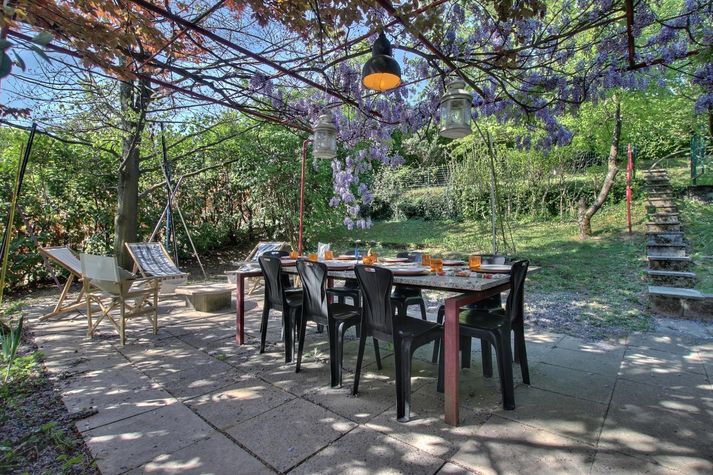 garden at lunch time...